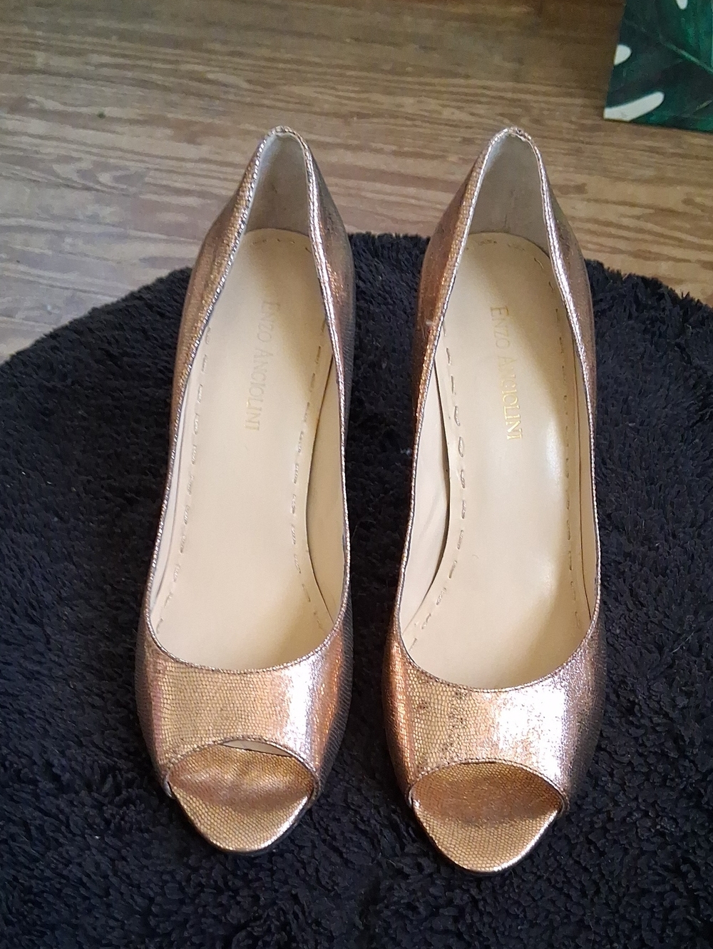 Enzo Angiolini Leather Metallic Rose Gold Pumps